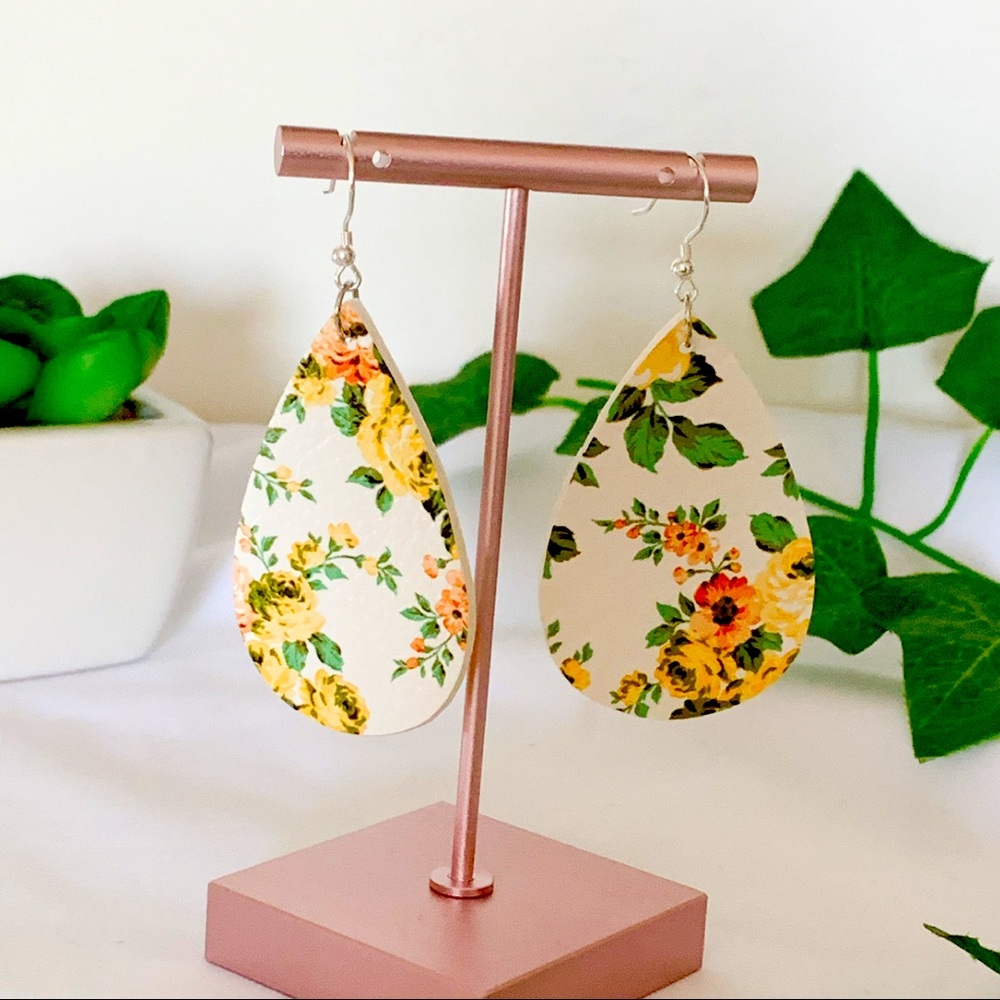 Faux leather water drop earrings
